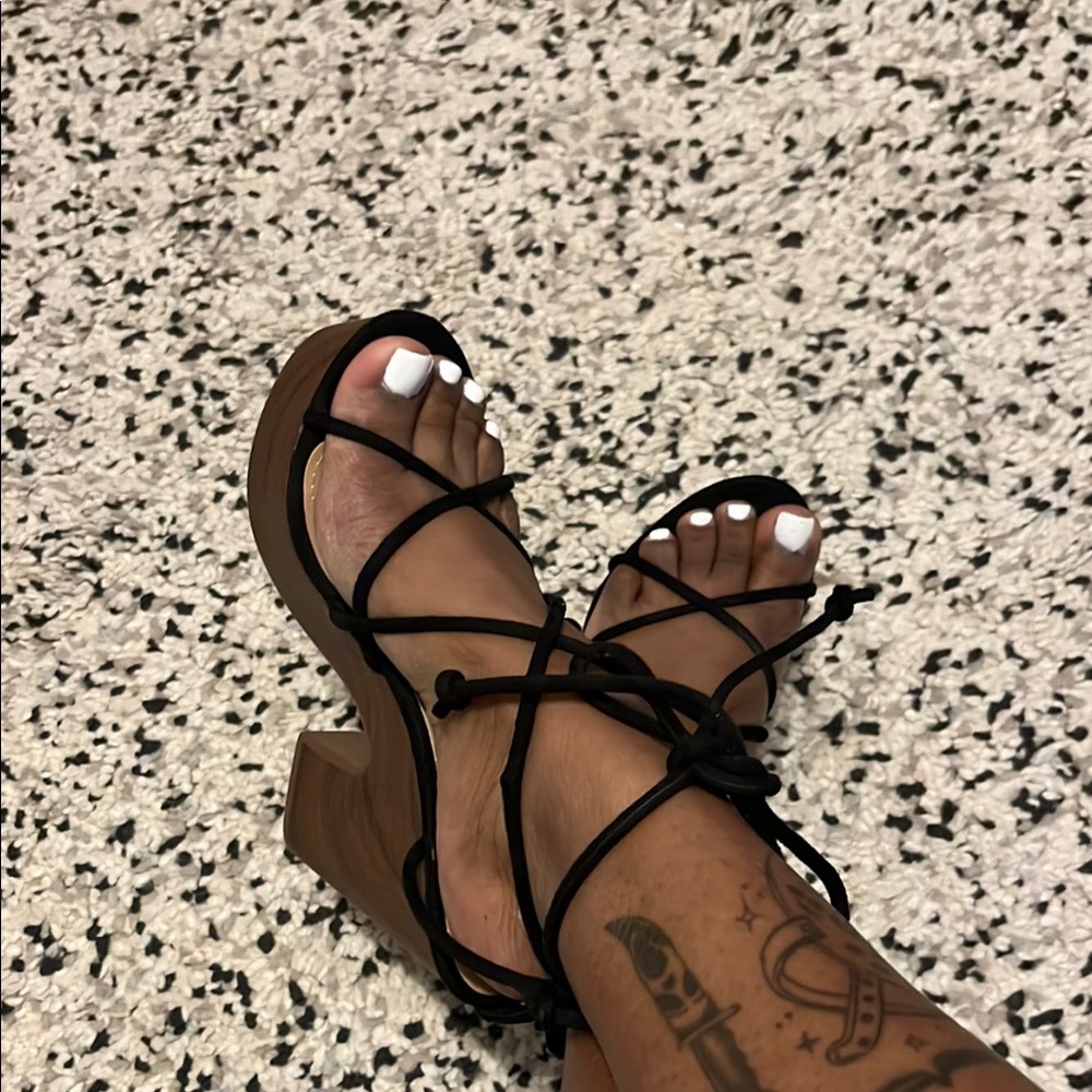 Shoe Dazzle Black Strappy Sandals